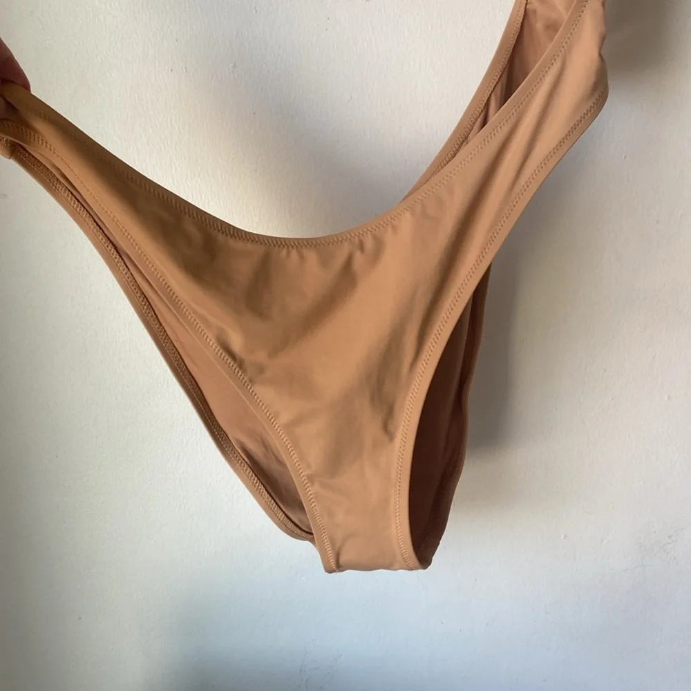 SKIMS nwt 2x